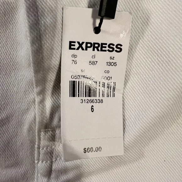 EXPRESS shorts NWT - Picture 2 of 4